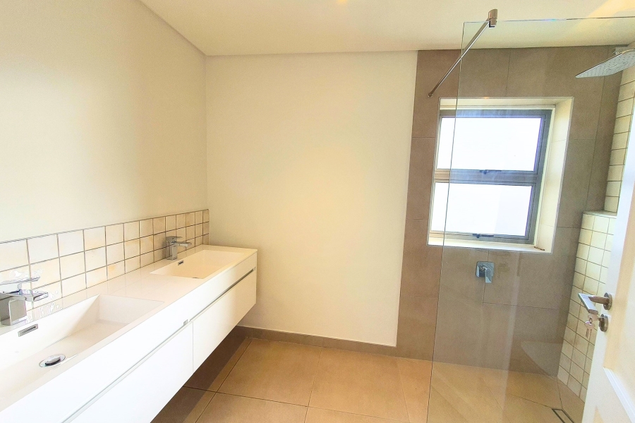 4 Bedroom Property for Sale in Vierlanden Western Cape